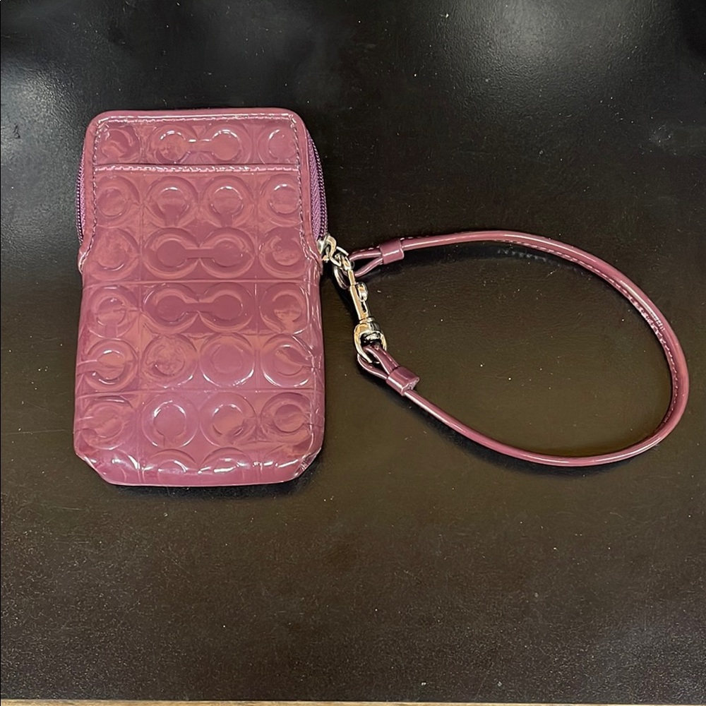 Coach Patent “C” logo Lined Vertical Wallet